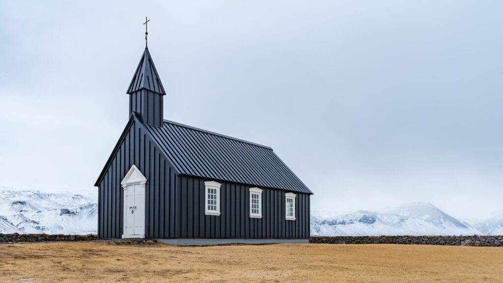 Top 7 most famous churches in Iceland
