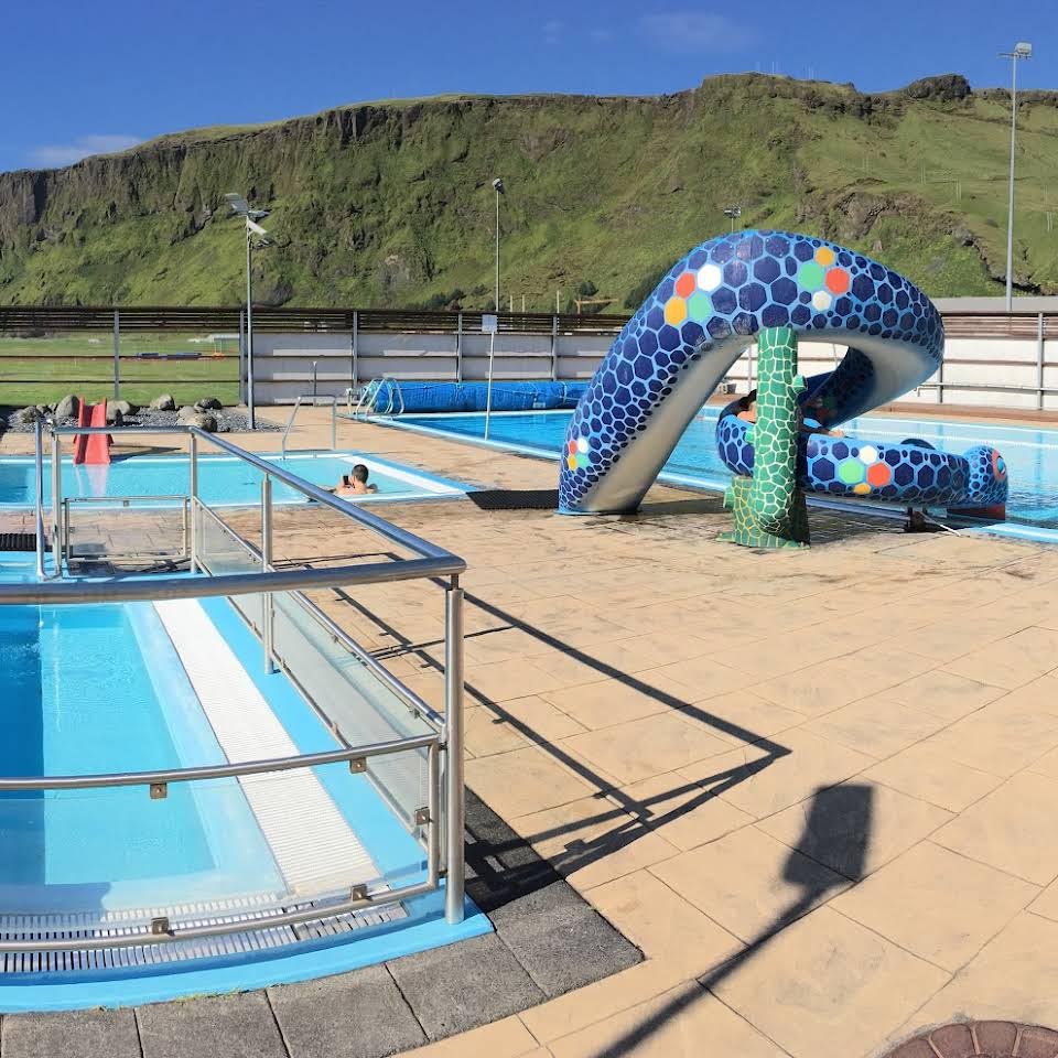 pool-in-vik-facilities