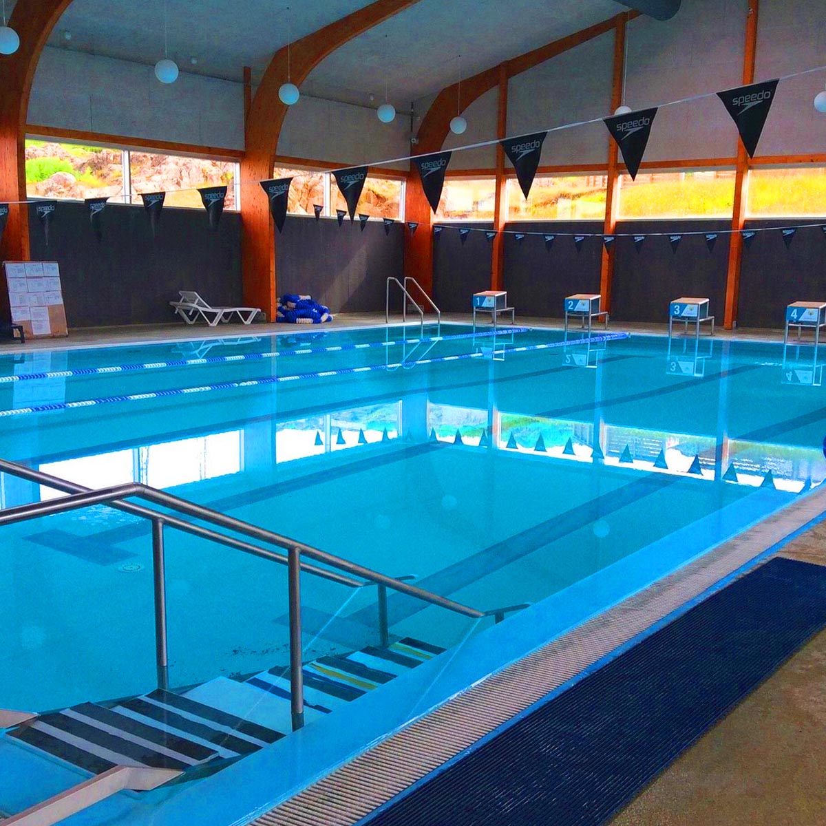 Swimming pool Djúpivogur
