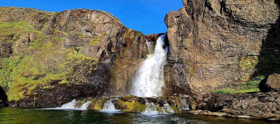 trollafoss-waterfall-mosfelsdalur